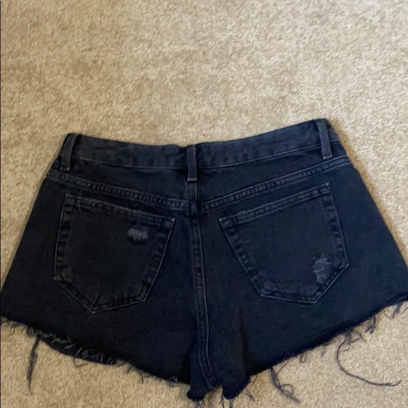 Brand new Topshop denim shorts size 8 - Picture 2 of 3